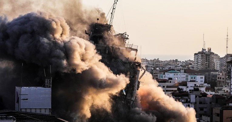 Uništena velika stambena zgrada u Gazi, vlasti spominju otrovni plin