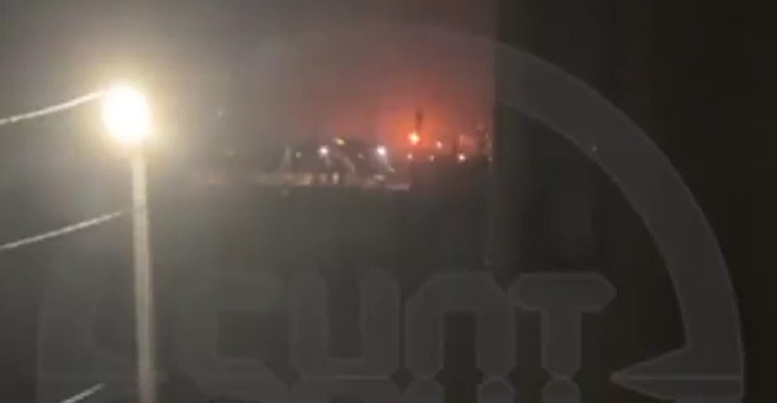 VIDEO Dron pogodio rafineriju u Rusiji. Čula se eksplozija pa izbio požar