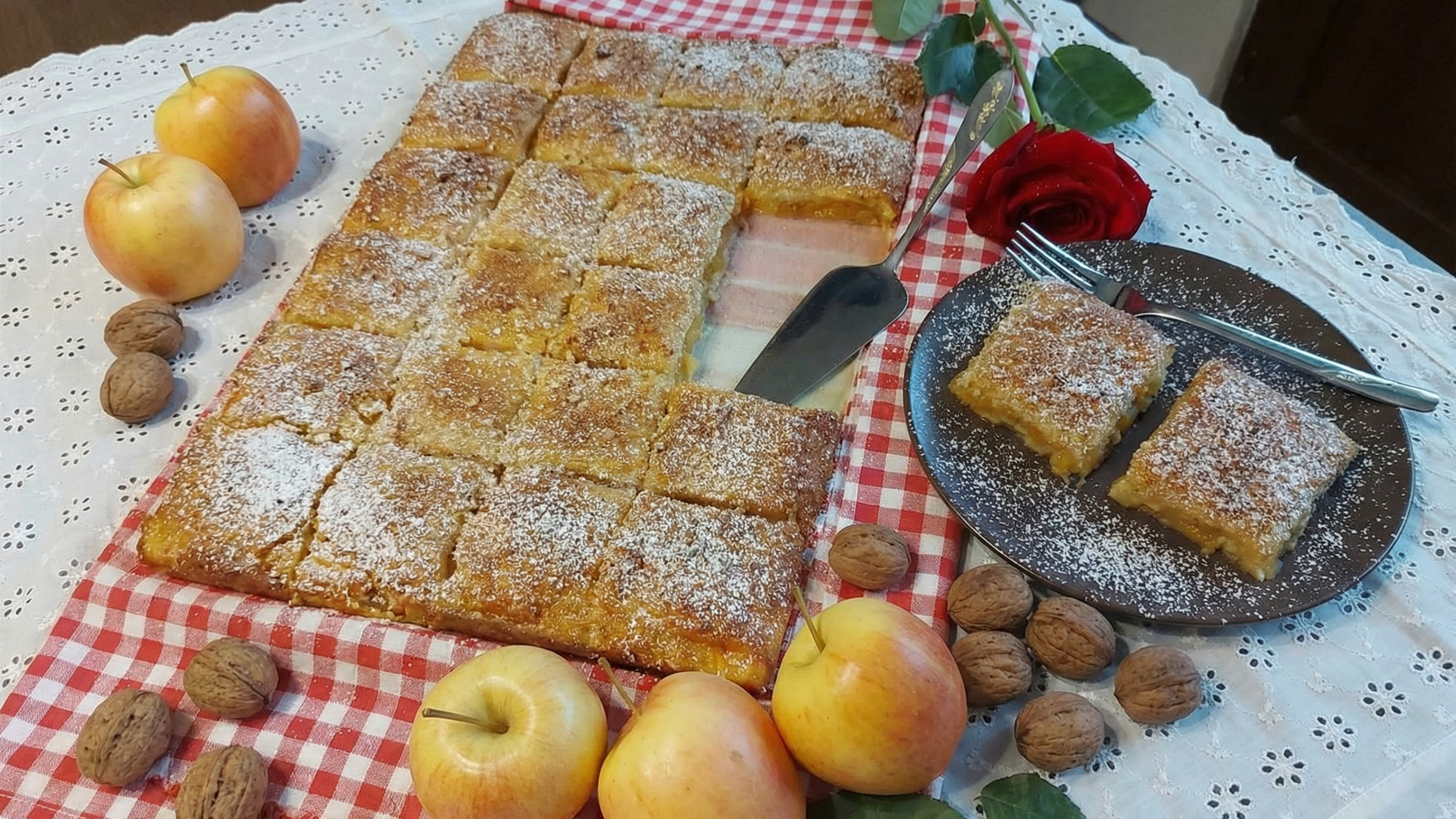 Brže i jednostavnije od pite - kupite jabuke i paket lisnatog i odvojite 40 minuta