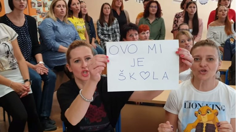Učitelji u štrajku pišu pjesme Plenkoviću i snimaju se dok ih pjevaju