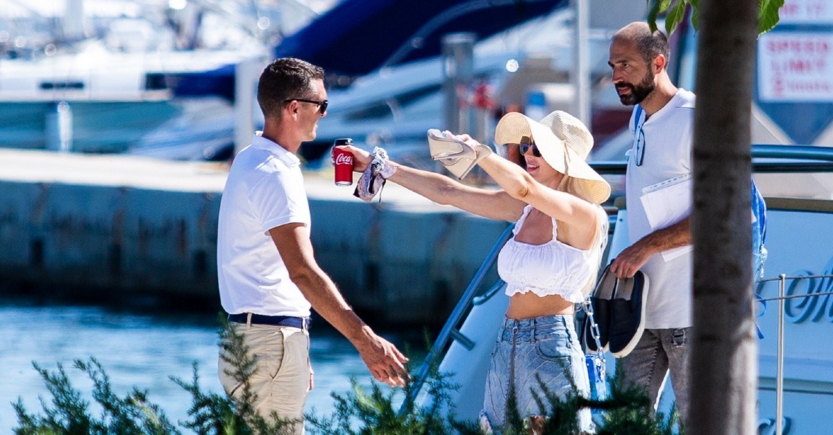 Smatraju je bahatom negativkom, a ovako se pozdravila s posadom jahte u Hrvatskoj