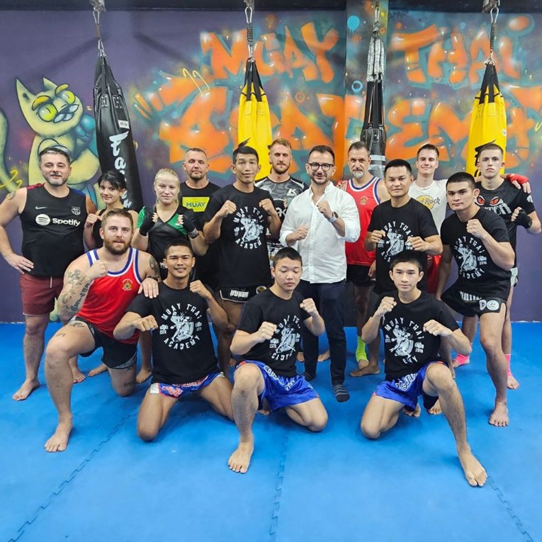 Tajlandska muay thai reprezentacija na čelu s legendom stigla u Hrvatsku