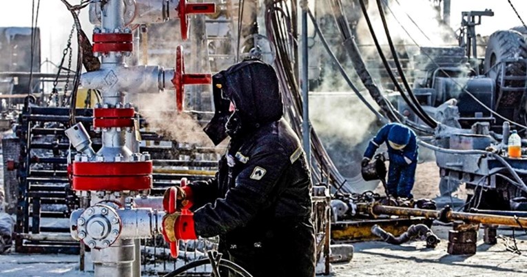 Rusija možda smanji proizvodnju nafte: "Ne želimo ovisiti o odlukama neprijatelja"