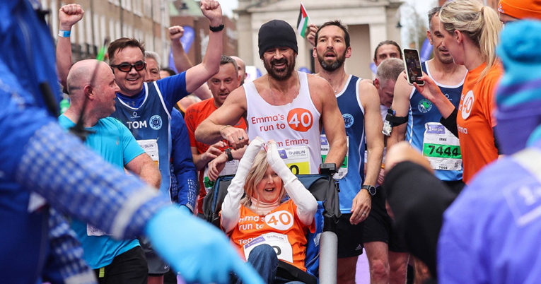 Colin Farrell na maratonu u Dublinu gurao prijateljicu u kolicima