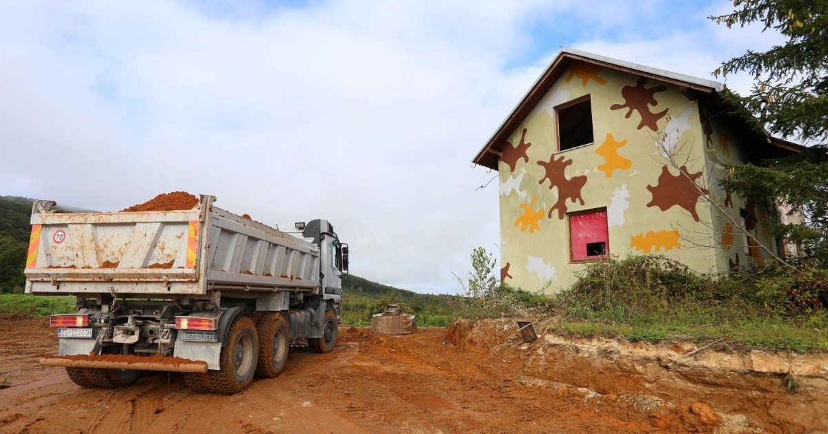 Centar za migrante kod Karlovca trebao bi uskoro početi s radom