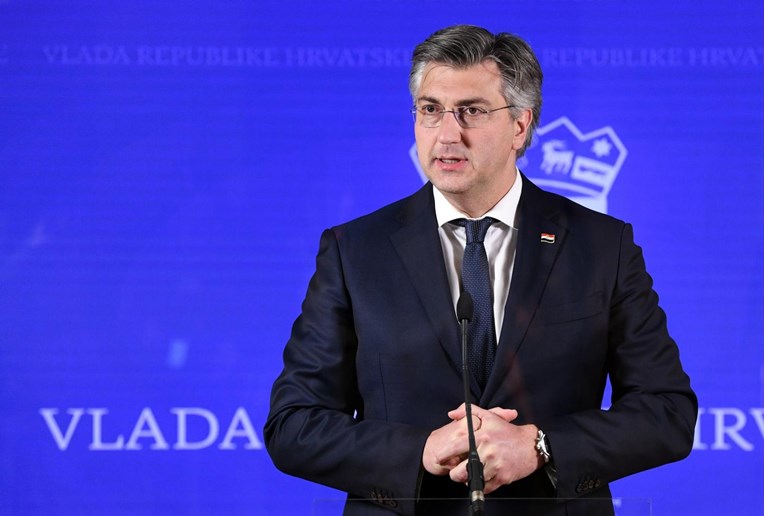 Vlada ukida zabranu za mise od 2. svibnja, Plenković kaže da je to izrazito važno 