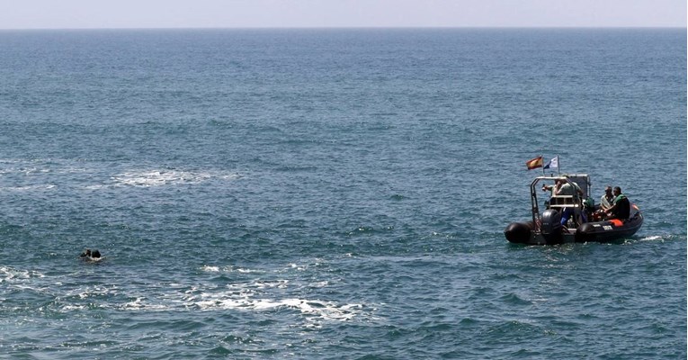 U Mediteranu pronađeno deset tijela, strahuje se da se utopilo 130 migranata