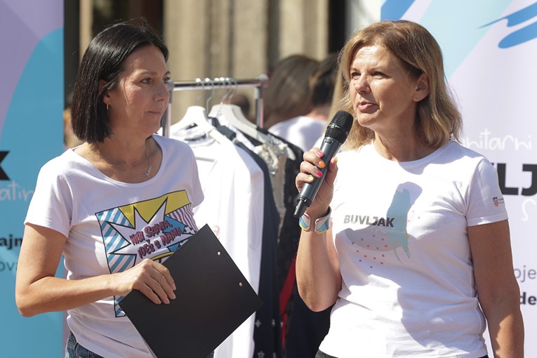 Na Cvjetnom trgu održana humanitarna akcija za potporu ženama oboljelima od raka