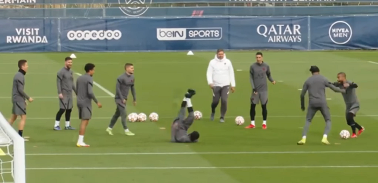 VIDEO Zvijezda PSG-a gurnula Neymaru loptu kroz noge. Za sekundu je završila na podu