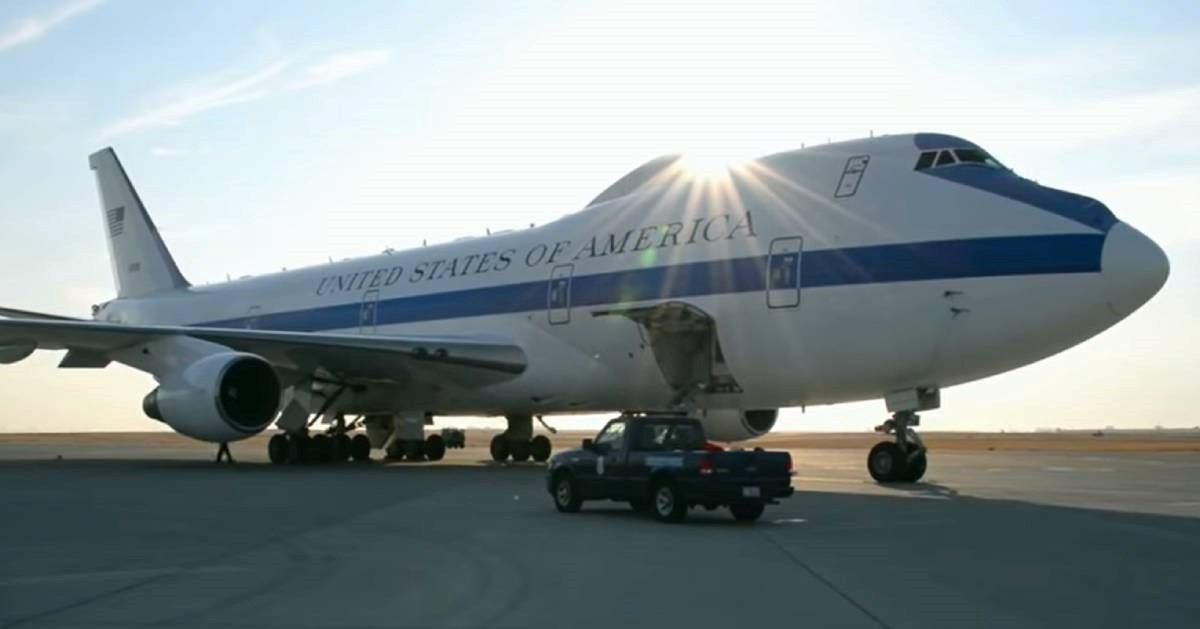 Amerika u Europu poslala "Leteći Pentagon", avion napravljen da izdrži nuklearni udar