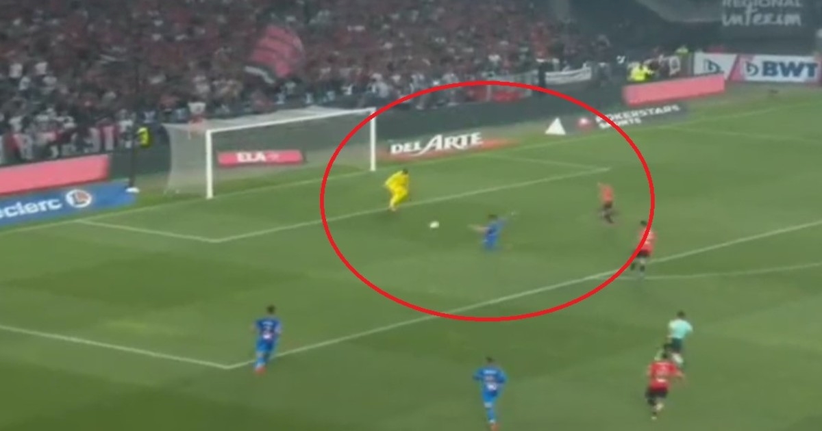 VIDEO Ćaleta-Car nije uspio otkloniti opasnost, Majer je to iskoristio za novi gol