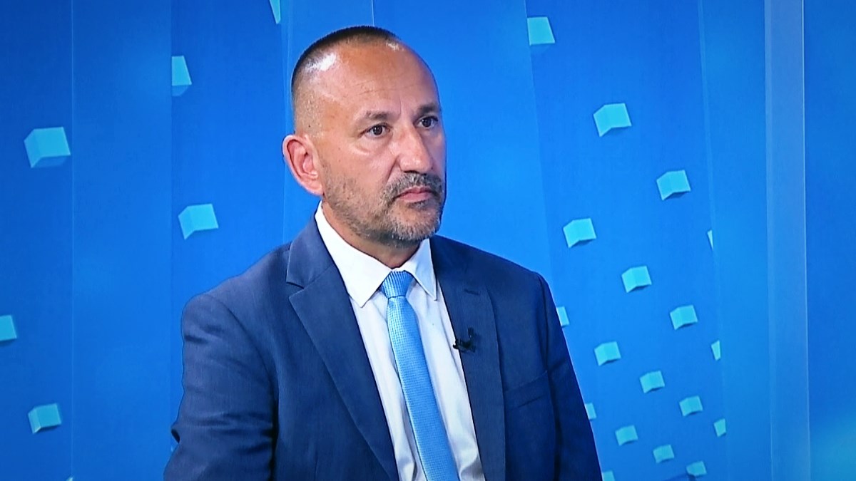 Zekanović: Izabrao sam razum vladajućih, a ne ravnozemljašku oporbu
