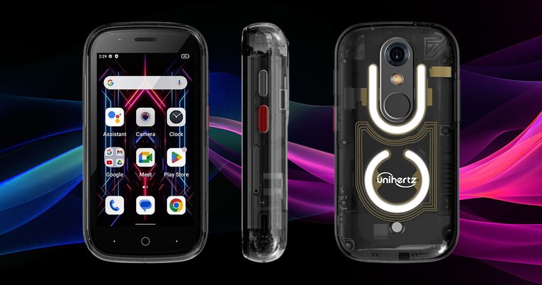 Maleni mobitel oduševljava ljude. Pišu: Savršeni telefon