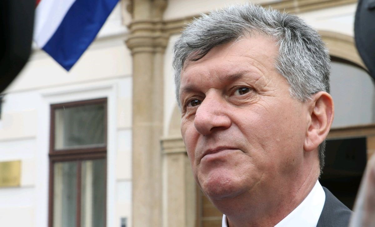 Kujundžić o Kolindinom kritiziranju vlade: "Plaćena je da ukazuje što se može popraviti"
