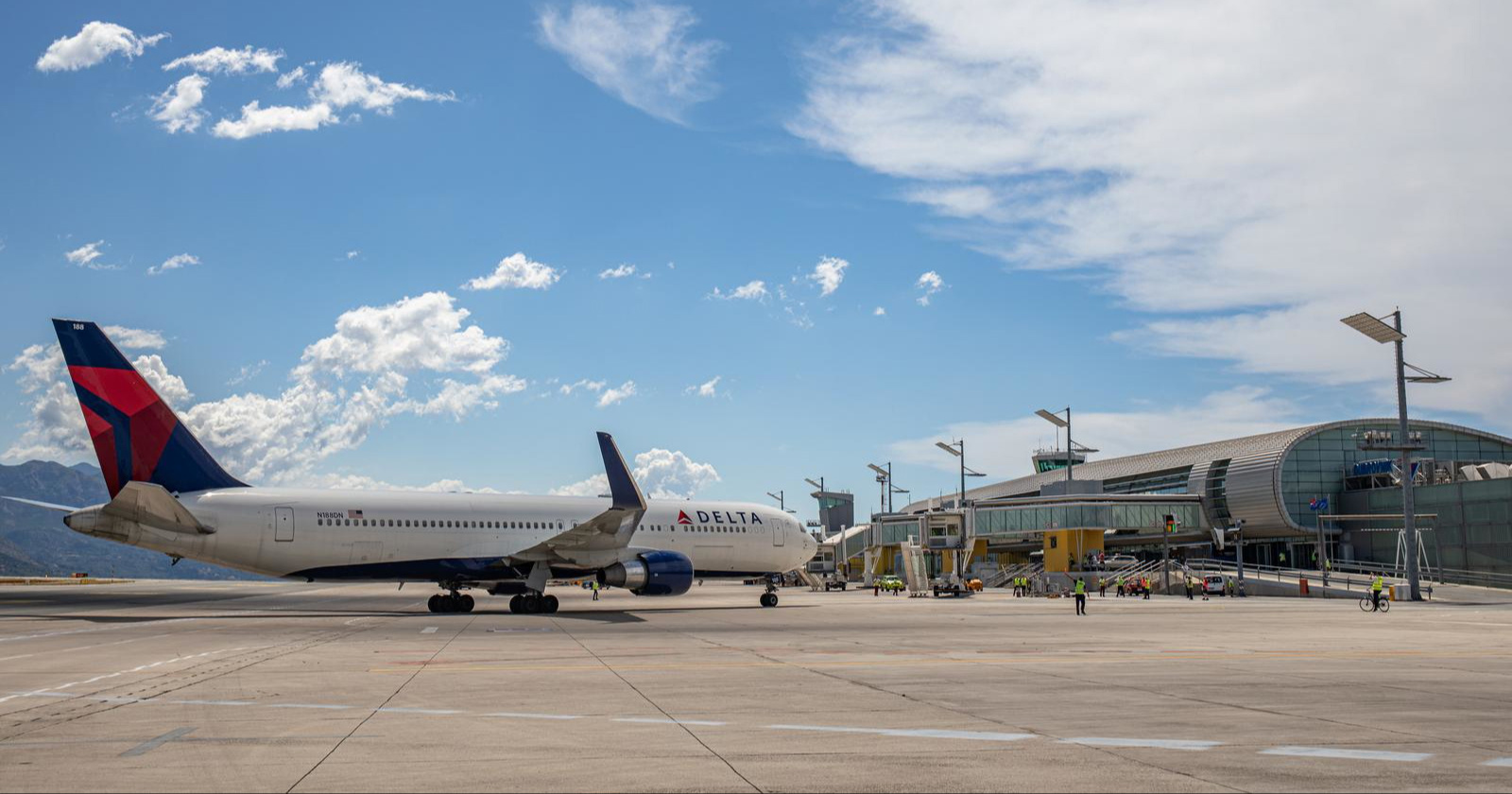 Dvojica Amerikanaca napala mladića u Dubrovniku, uhićeni su na aerodromu