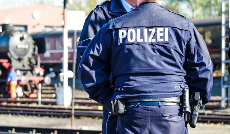 17-godišnji Hrvat u Njemačkoj zadavio 19-godišnjakinju