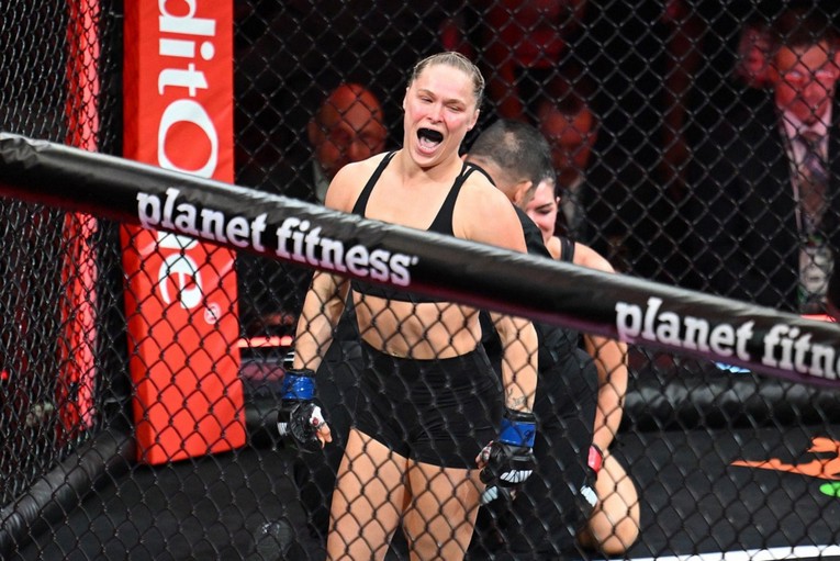 VIDEO: Rousey i Carano za 17 sekundi zaradile 3 milijuna dolara