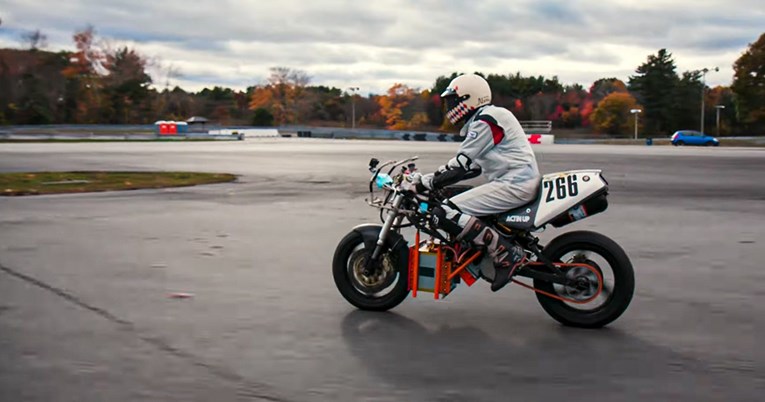 VIDEO Američki MIT napravio je motocikl na vodik