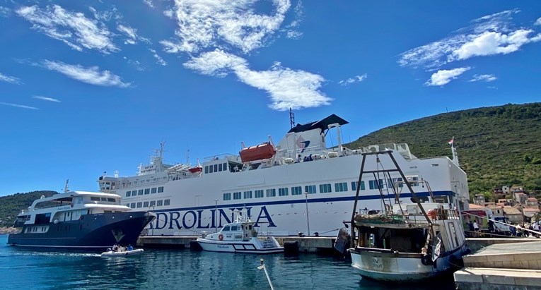 Jadrolinija: U osam mjeseci 3.5 posto veći promet nego lani