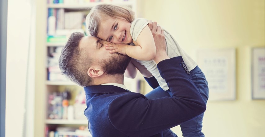 Znanost kaže da djeca kod očeva više vole obrijano lice nego bradu