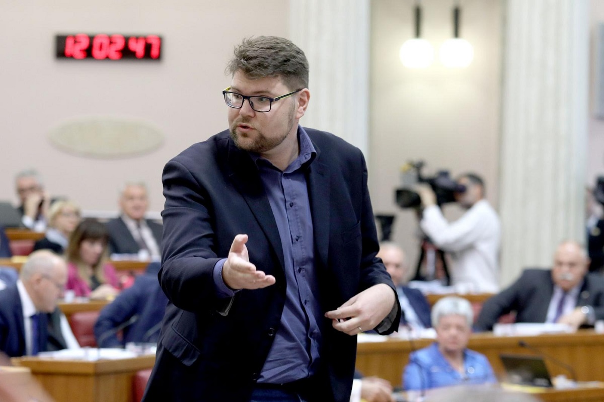 Grbin: Sabor je dobio etiketu, barkod i cijenu