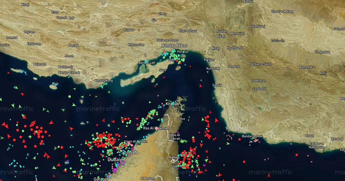 Prvi dan američke blokade Hormuza. Osam brodova prošlo, šest vraćeno u iransku luku