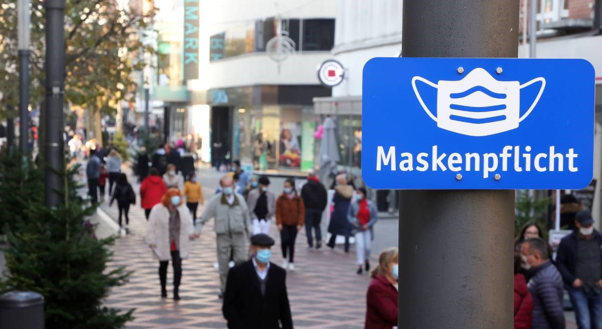 WHO: Kad bi 95 posto ljudi nosilo maske, lockdownova ne bi bilo