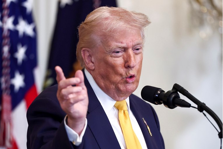 Trump na prvom sastanku Odbora za mir zaprijetio Iranu