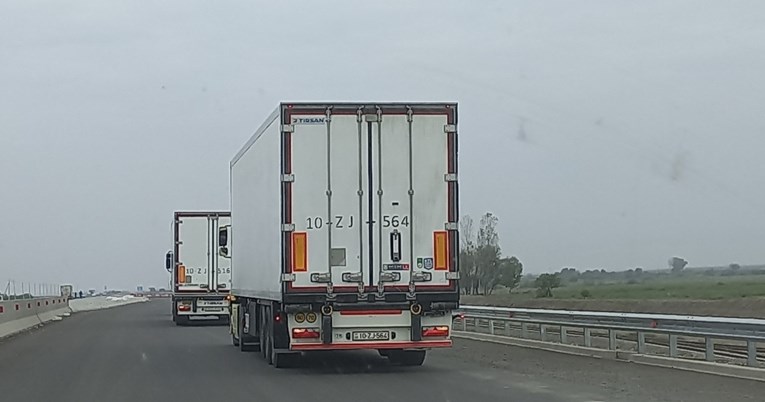 Prvi konvoj Crvenog križa od ofenzive stigao na granicu Armenije i Azerbajdžana