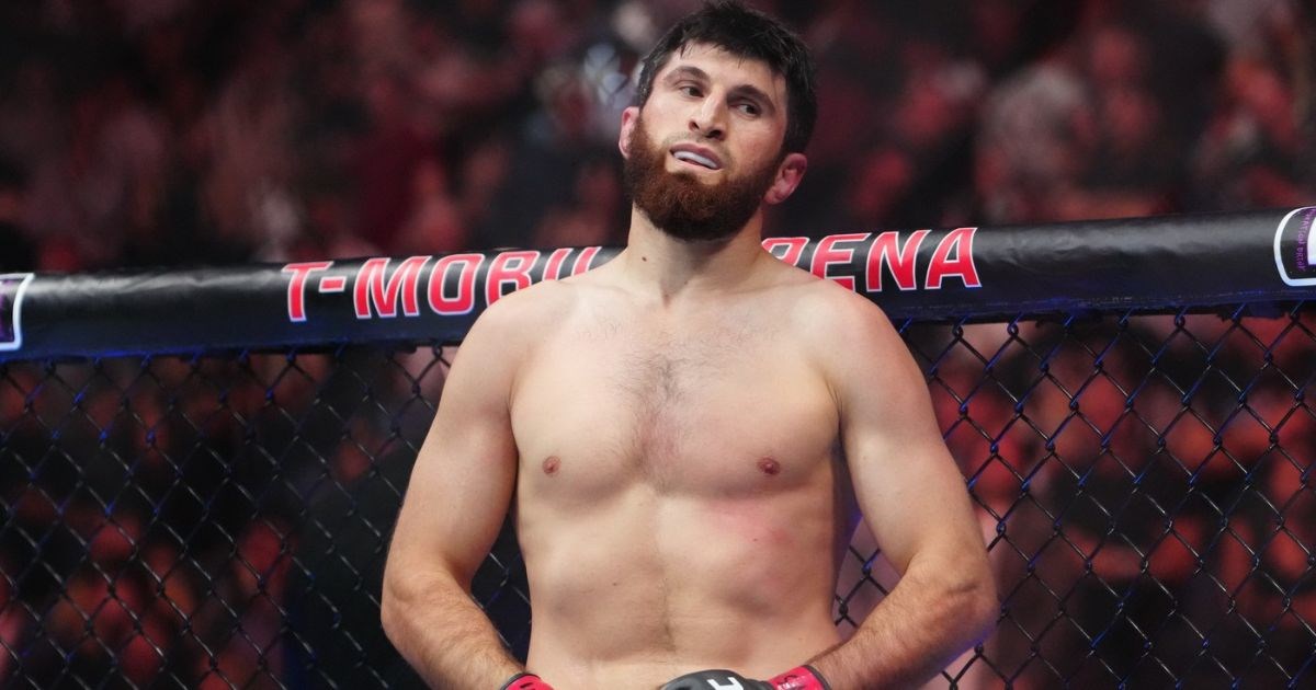 Dagestanac izgubio UFC-ov pojas nokautom. Obratio se fanovima, pisao o Allahu