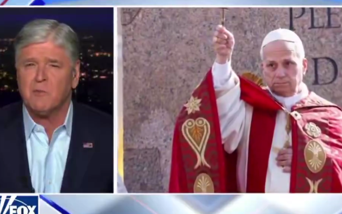 Voditelj Fox Newsa se odrekao katoličanstva zbog sukoba Trumpa i pape Lava