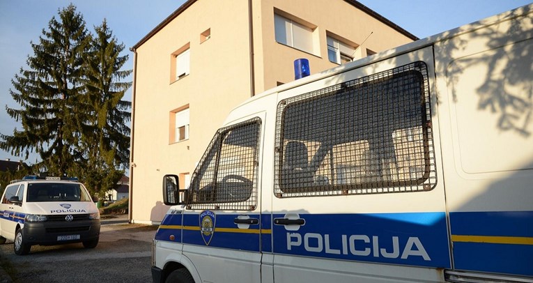 U Bjelovaru ušetao u policiju s rješenjem o samoizolaciji. Dobio je 8000 kuna kazne