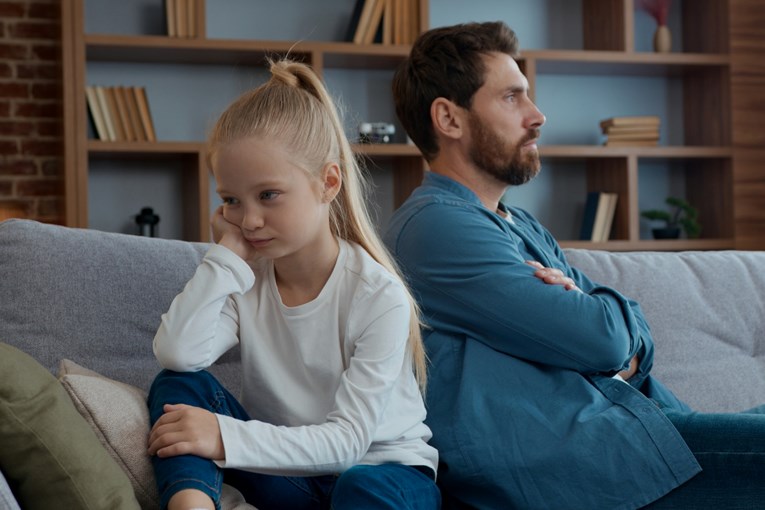 Otac odustao od nježnog roditeljstva, kaže da ne želi imati razmaženu djecu