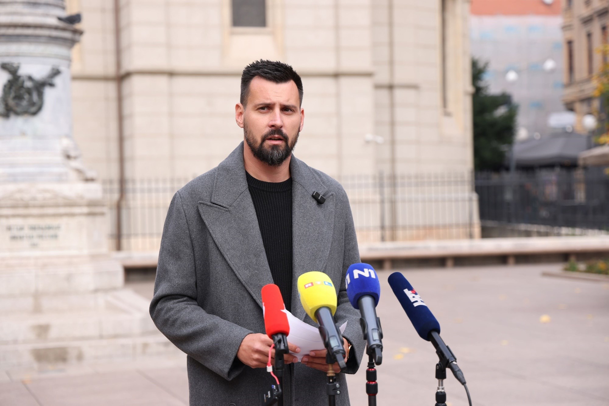 VIDEO Ivošević: Pozivam Pupovca da se izjasni o izložbi u Zagrebu, to je sramota