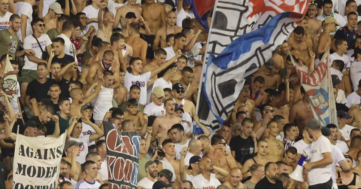 Pogledajte kako je Torcida ispratila igrače Hajduka nakon potopa