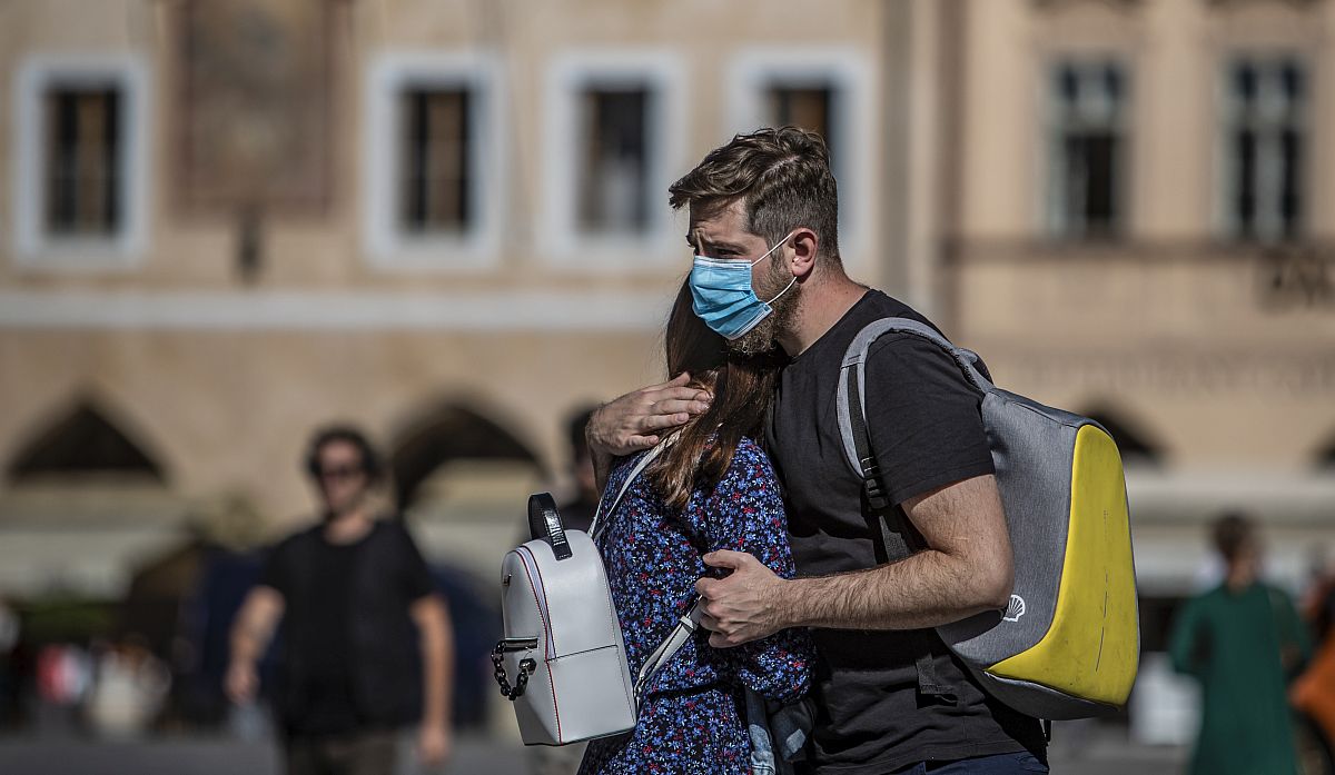 U Češkoj treći dan zaredom rekordan dnevni porast novozaraženih