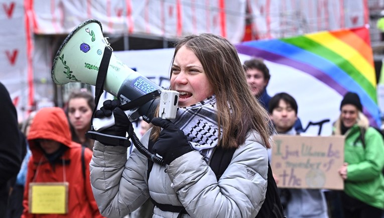 Greta Thunberg kažnjena zbog prosvjeda u Stockholmu