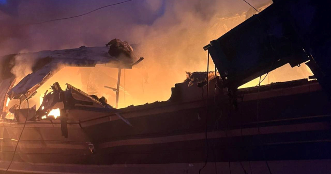 VIDEO Ruski dron pogodio putnički vlak u Ukrajini, najmanje četvero mrtvih