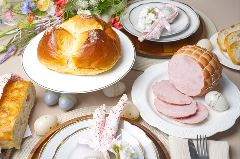 Ne morate provesti dane u kuhinji za bogat uskrsni stol. Znamo gdje naći sve potrebno