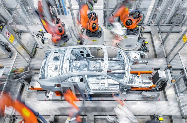 Njemačke tvornice auta u sve većem problemu: "Zaglibili smo..."