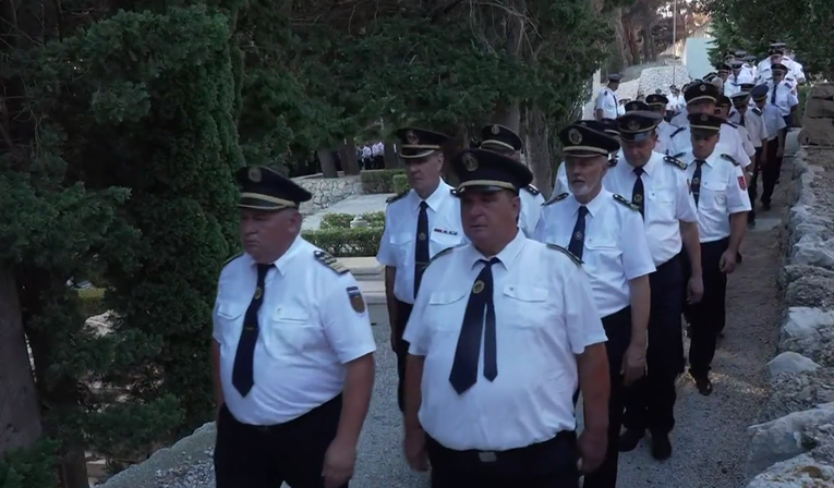 U Omišu pokopan Drago Lelas. "Zadnji sam ga vidio, uopće nisam primijetio da je nešto"