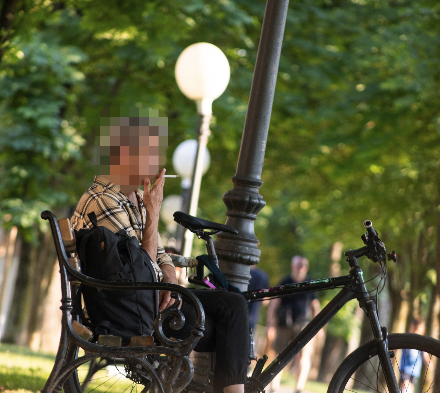Obišli smo dječje parkove, ljudi puše u njima