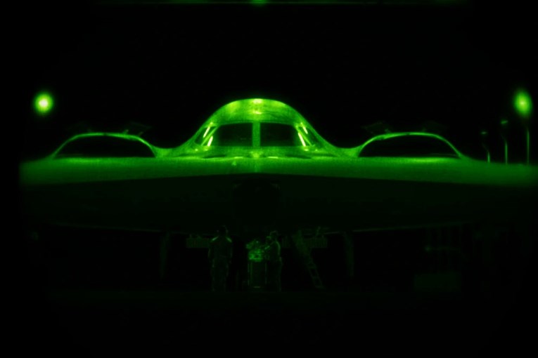 Amerikanci objavili snimku bombardera prije napada na Iran