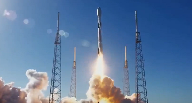 VIDEO Albanija lansirala dva satelita u svemir