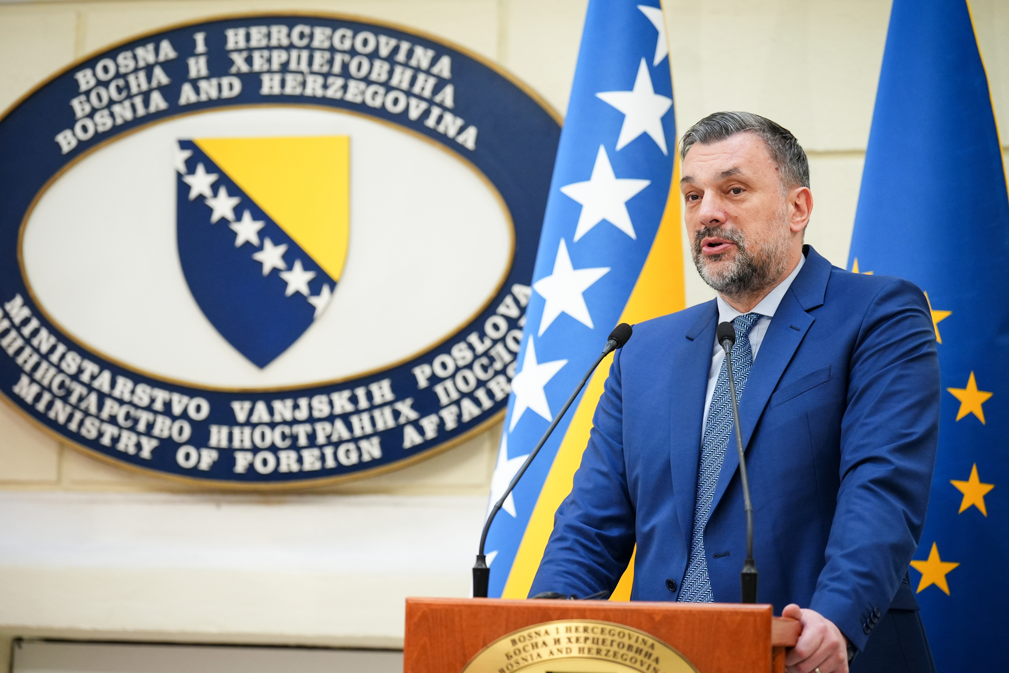 Šef diplomacije BiH: Evo zašto nisam odobrio prelet aviona s premijerom Srbije