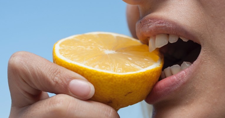 Stomatologinja upozorava da jedna zdrava navika uništava zube