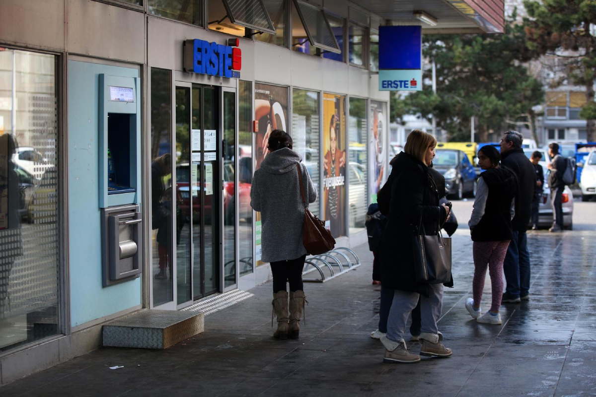 Uhićeni bankar davao kredit za mito. Erste banka: Mi smo ga prijavili, dobio je otkaz