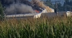 VIDEO Veliki požar na PIK-ovoj farmi u Vinkovcima, izgorjelo više od 1000 svinja?