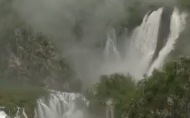 VIDEO Pogledajte kako izgleda Veliki slap na Plitvicama: "Ovo je moć prirode"