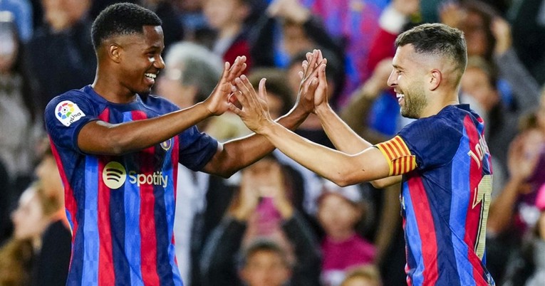 Barcelona kasnim golom Albe pobijedila Osasunu. Sve je bliže tituli